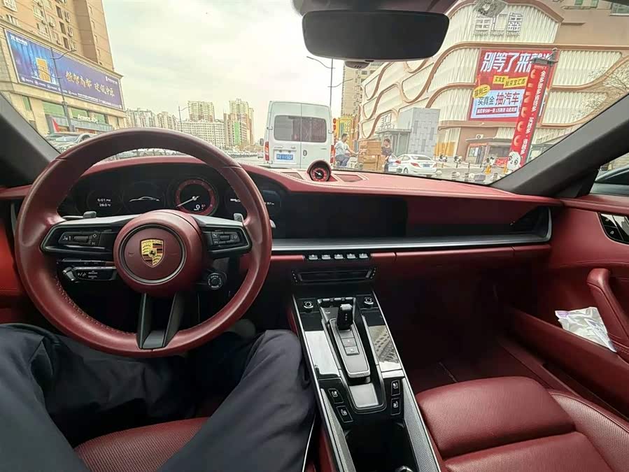 Porsche 911 Carrera