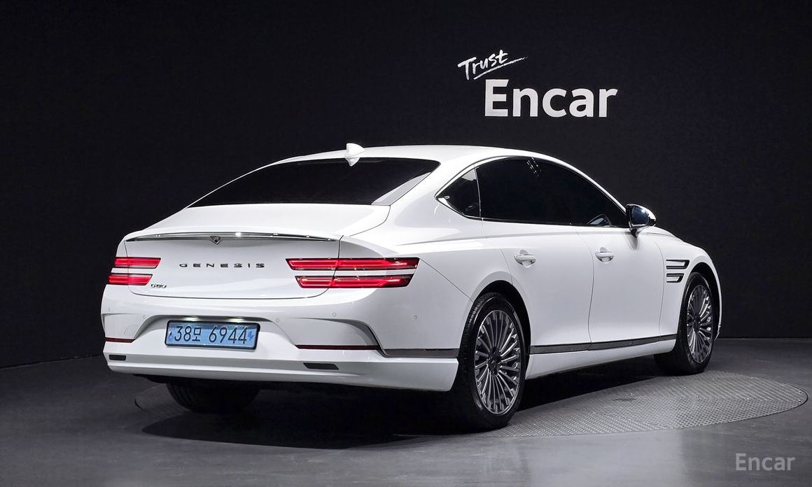 Genesis G80 2023