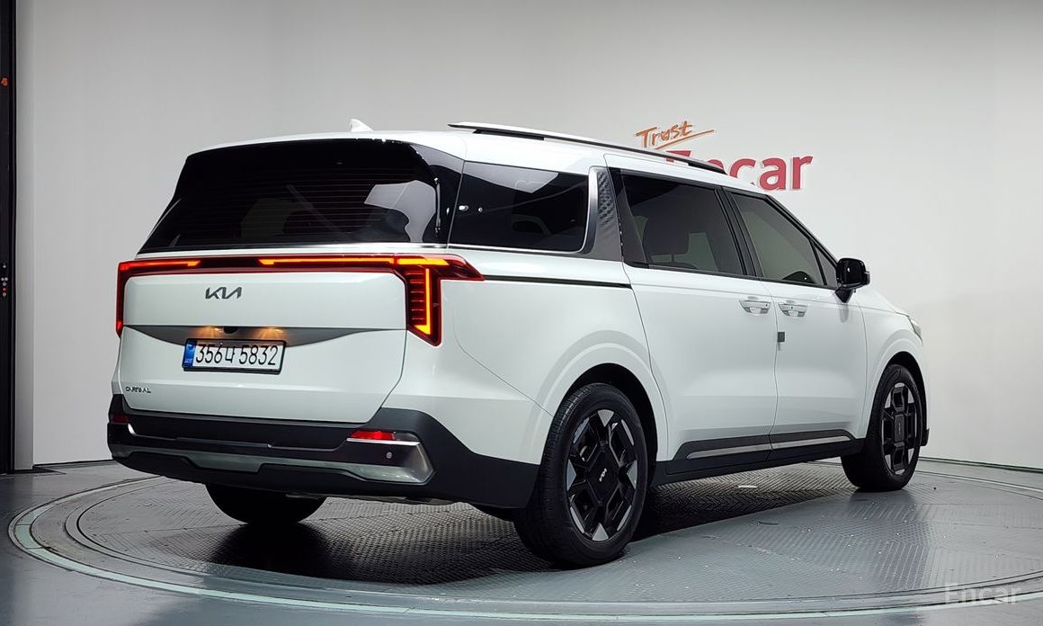 Kia Canival 2025