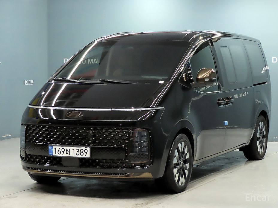 Hyundai Staria 2025