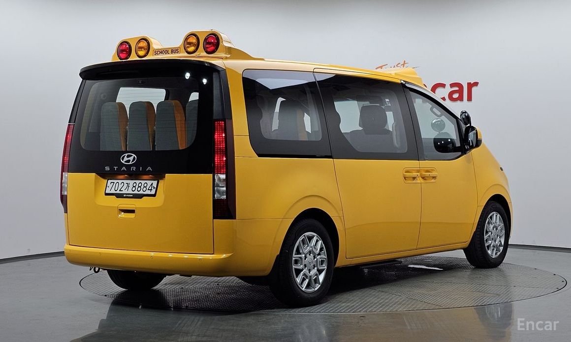 Hyundai Staria 2022