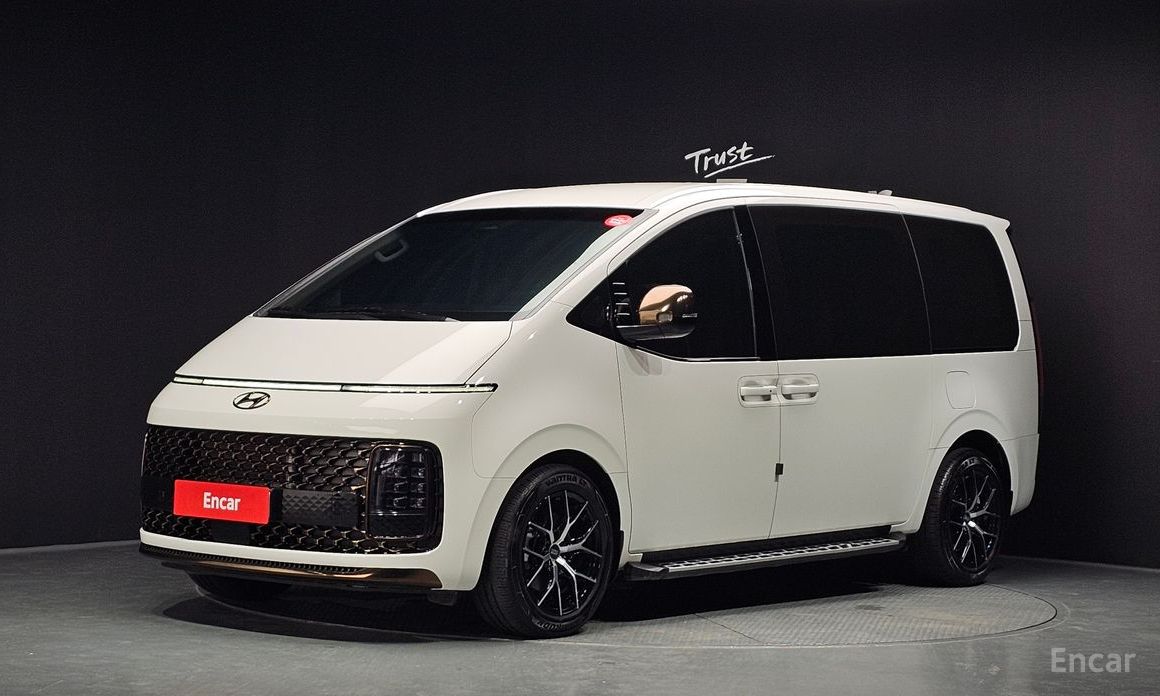 Hyundai Staria 2025