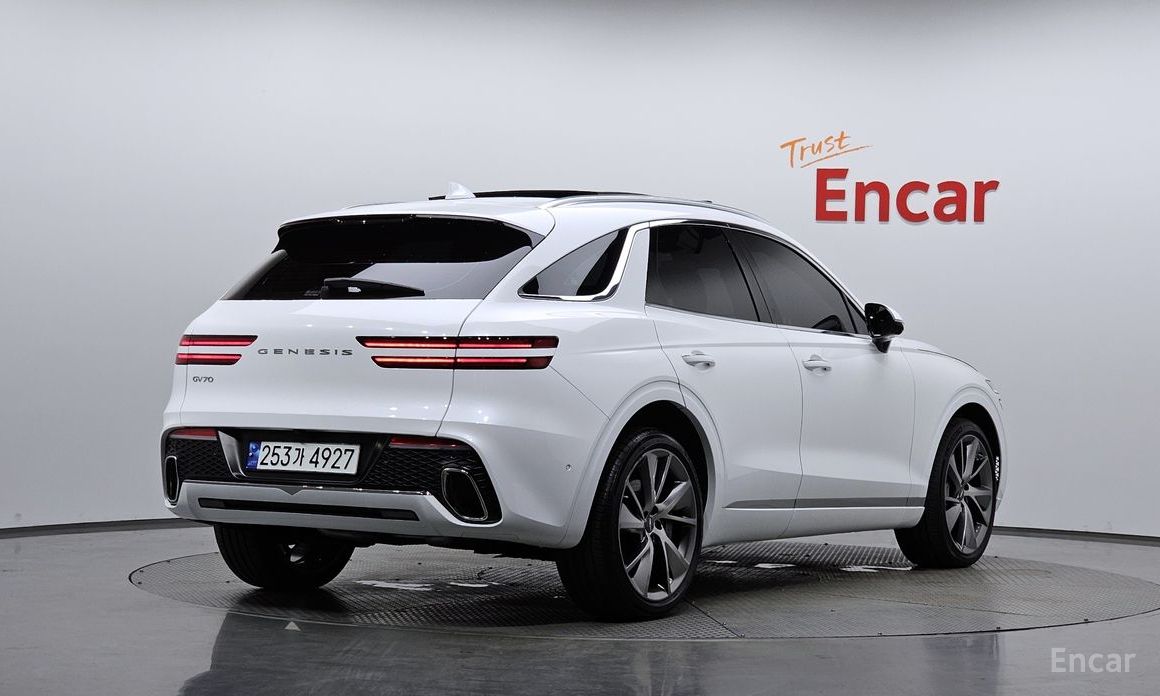 Genesis GV70 2023