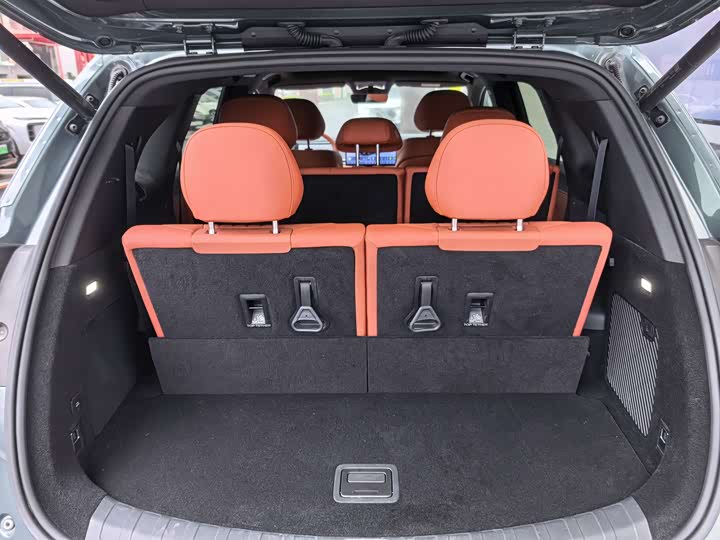BYD Tang L DM 175 km Drone Player