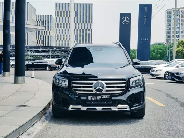 Mercedes-Benz GLB 220 Fashion