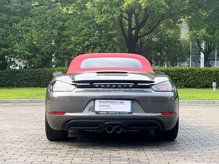 Porsche 718 Boxster