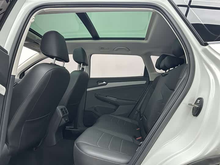 Volkswagen Jetta VS7