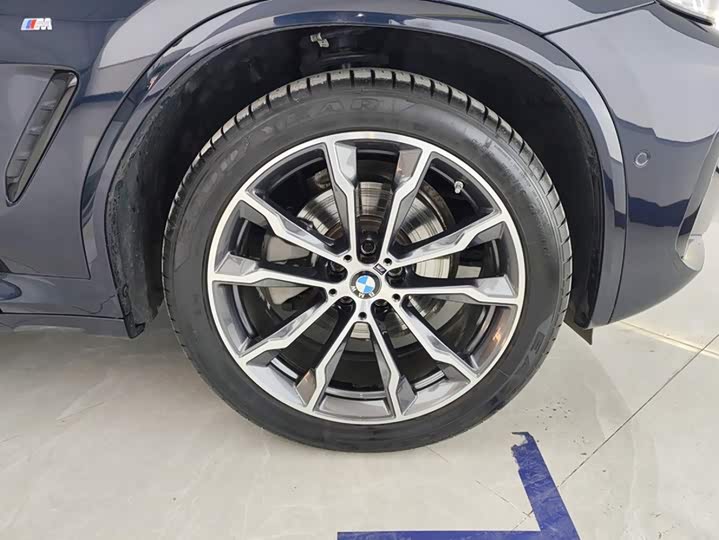 BMW X3 xDrive30i Leading M Night Package Facelift