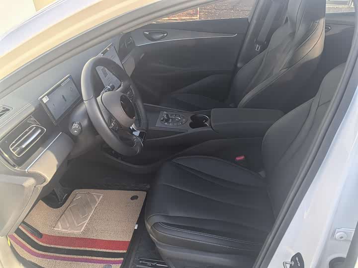 BYD Seal 06 NEV DM-i 80 km Premium