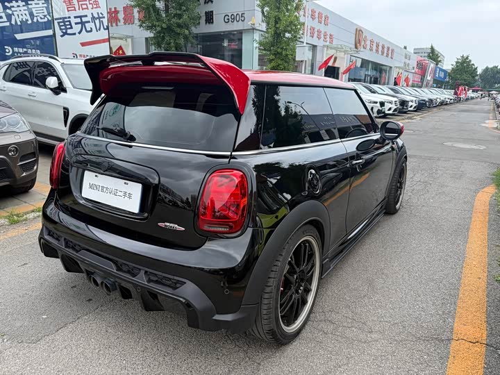 MINI 