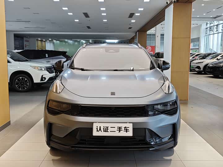 Lynk & Co 01