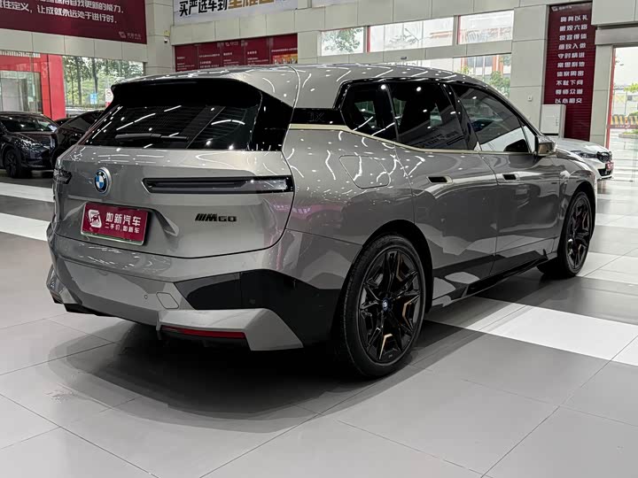 BMW iX 2023 M60