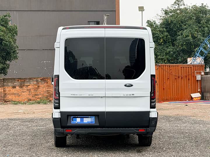 Ford Transit T8