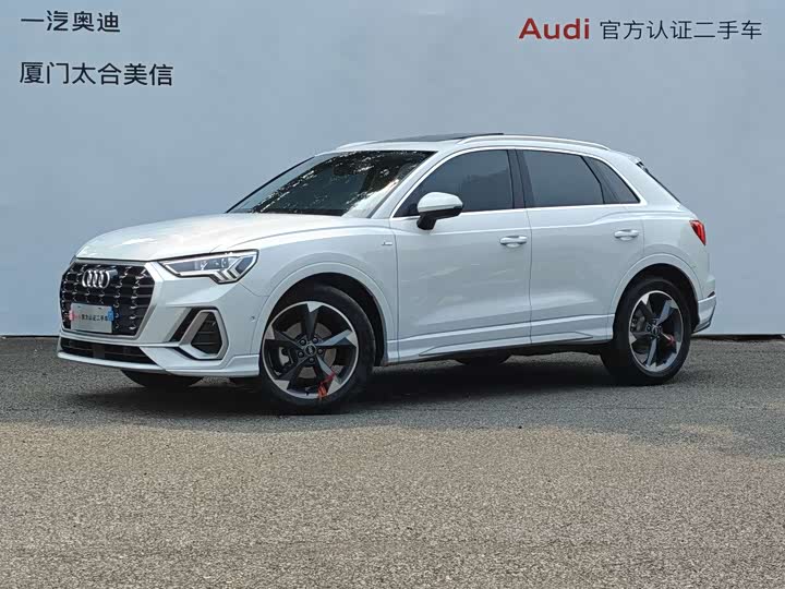 Audi Q3 35 TFSI Fashion Dynamic (1.5T)