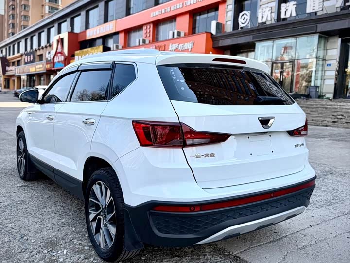 Volkswagen Jetta VS5