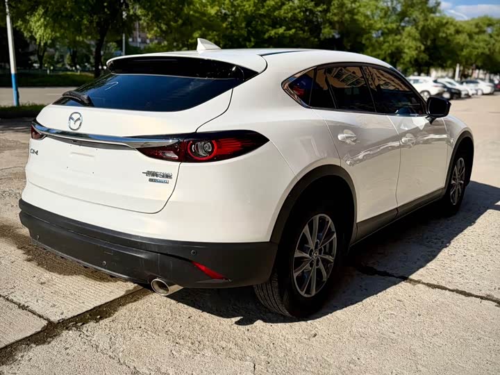 Mazda CX-4