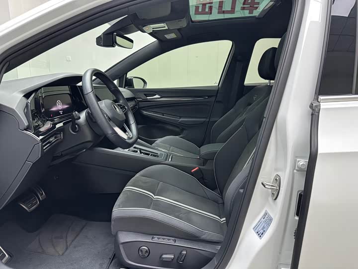 Volkswagen VW Golf