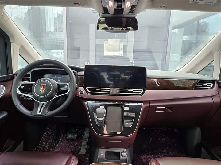 Hongqi HQ9