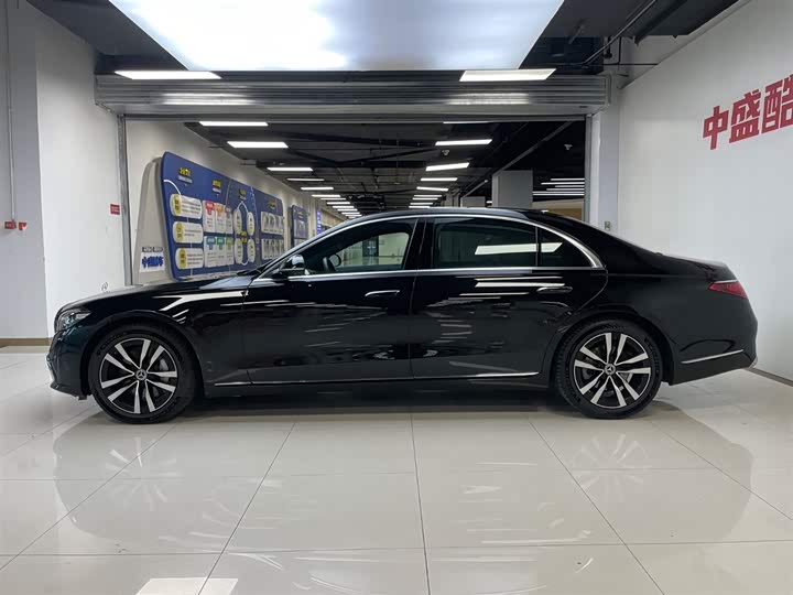 Mercedes-Benz S-Class S 400 L Luxury (2022 Facelift)