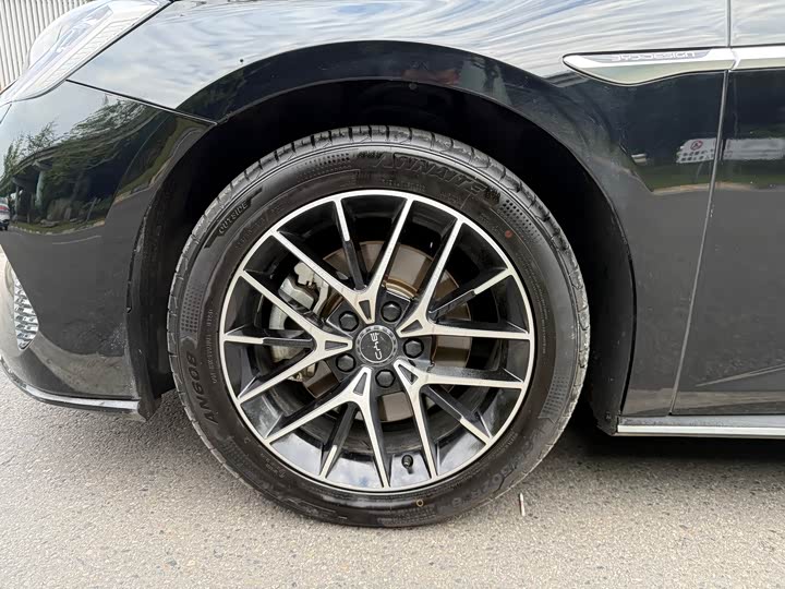 BYD Seal Honor DM-i