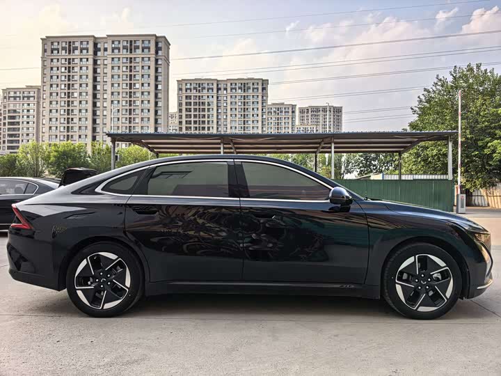 Wuling Starlight 2025