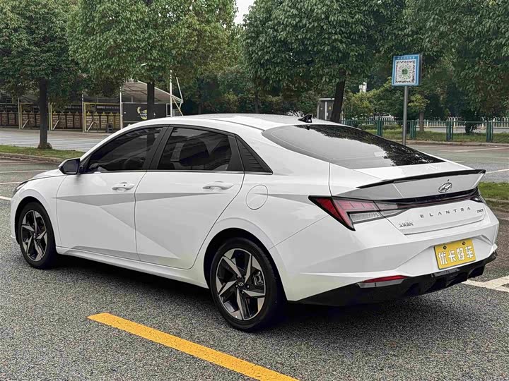 Beijing Hyundai Elantra 240 TG Di DCT LUX Premium