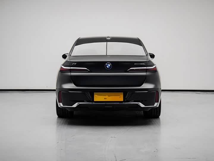BMW i7 eDrive50L Leading M Sport Package