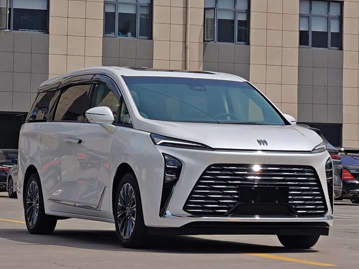 Buick GL8 Luzun Zhixiang