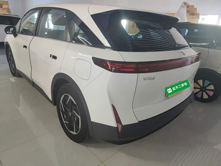 Nissan Venucia VX6 520 Max