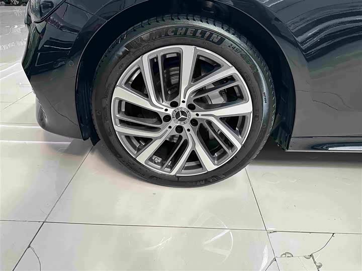 Mercedes-Benz E-Class E 300 L Fashion