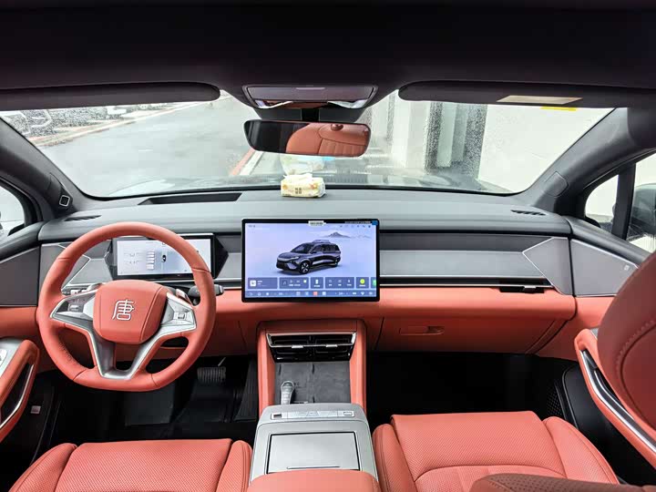 BYD Tang L DM 175 km Drone Player