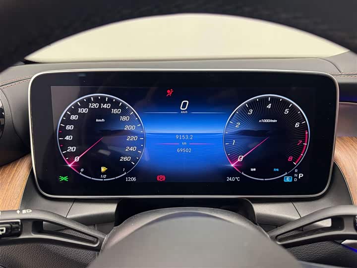 Mercedes-Benz GLC 300 L 4MATIC Dynamic 5-Seater (2023 Facelift)