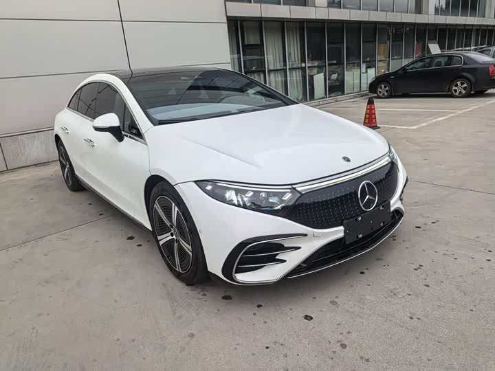 Mercedes-Benz EQS 450+ Luxury (2022 Facelift)