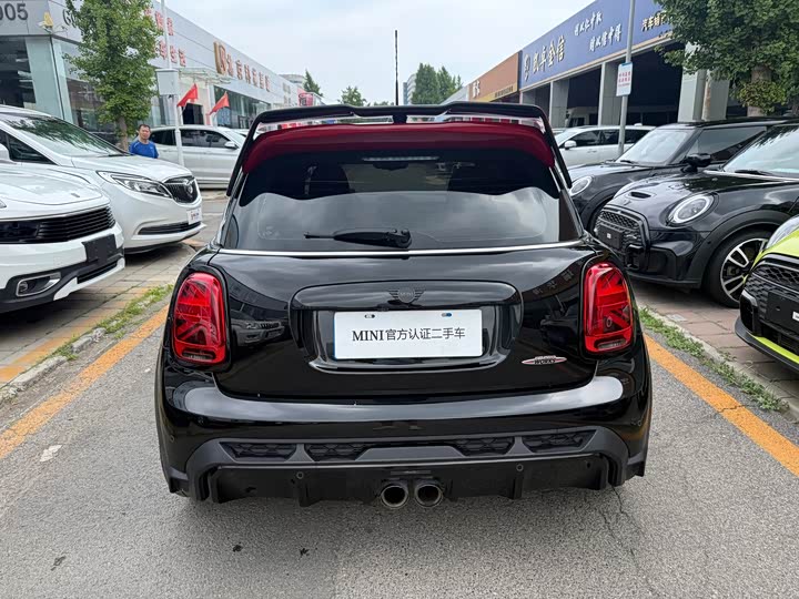 MINI 