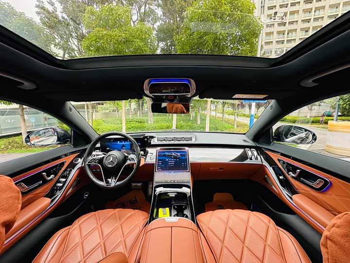 Mercedes-Maybach 