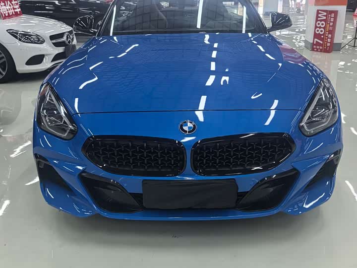 BMW Z4 s Drive 25i M Sport Shadowline Package