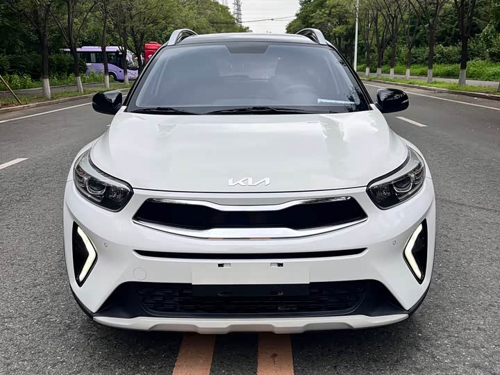 Kia KX3