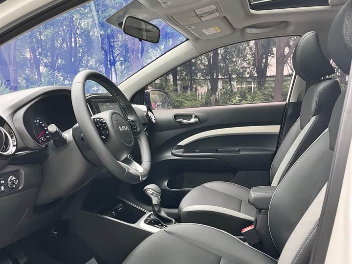 Kia KX3