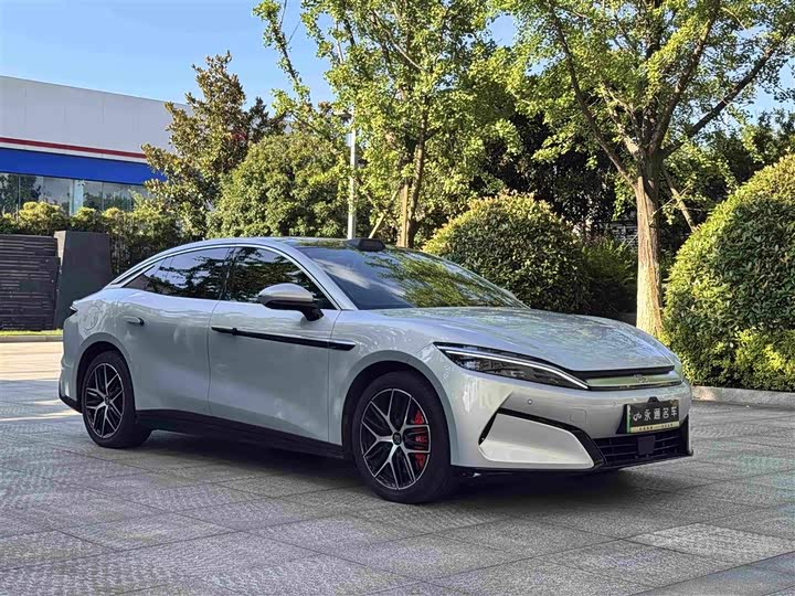 BYD Han L