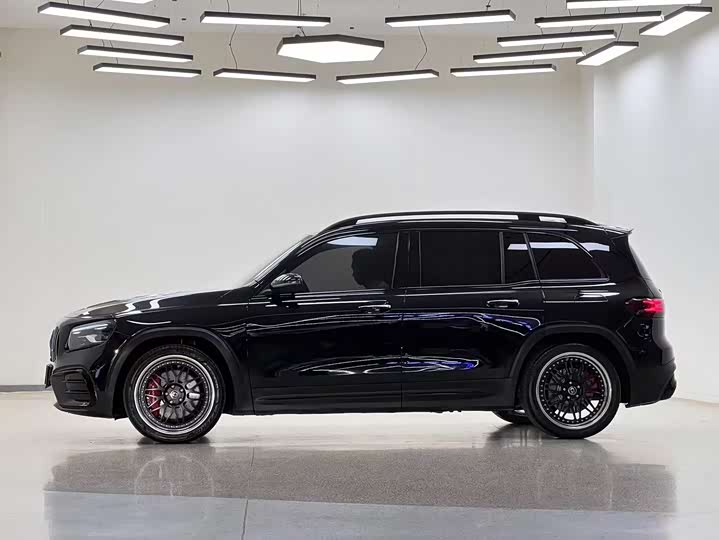 Mercedes-Benz AMG GLB 35 4MATIC