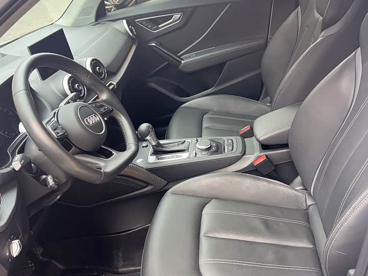 Audi Q2L 35 TFSI Sport Dynamic