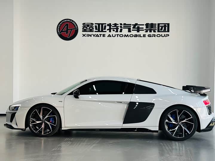 Audi R8 V10 Coupe Performance