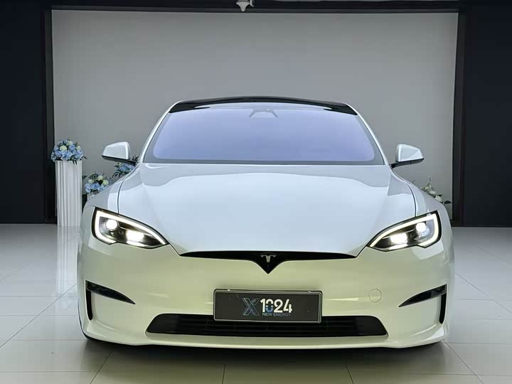 Tesla Model S Tri-Motor