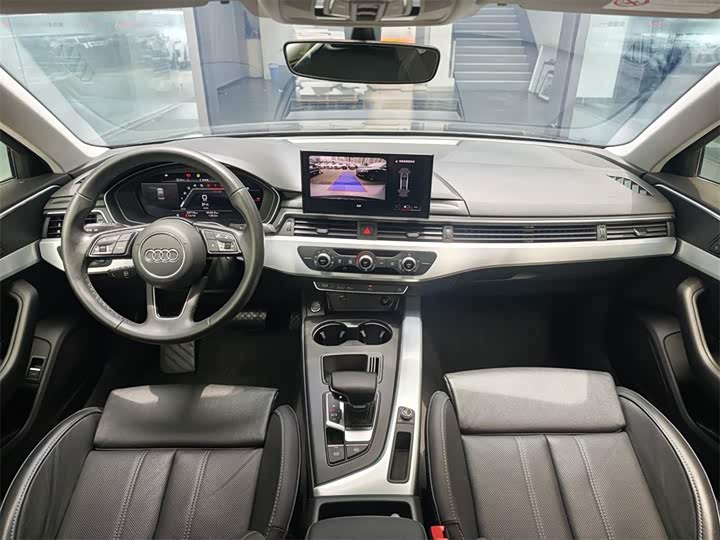 Audi A4L 40 TFSI Fashion Dynamic