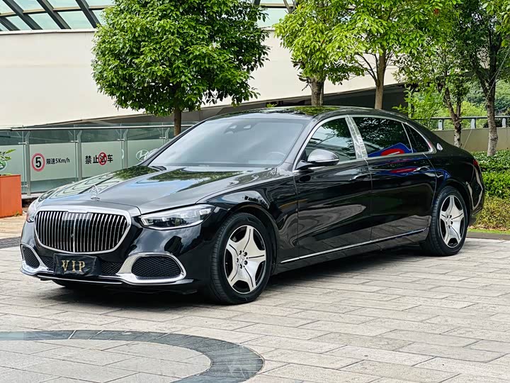 Mercedes-Maybach 