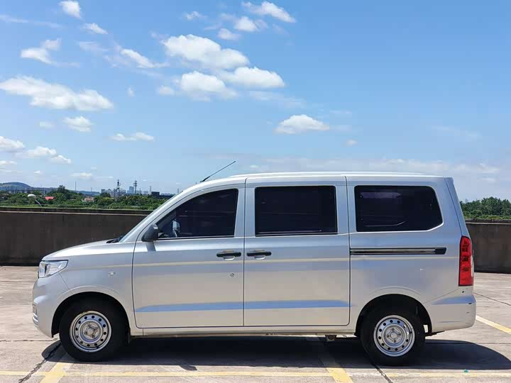 Wuling Hongguang V 1.5 Jingqu Hydraulic Power Assist LAR