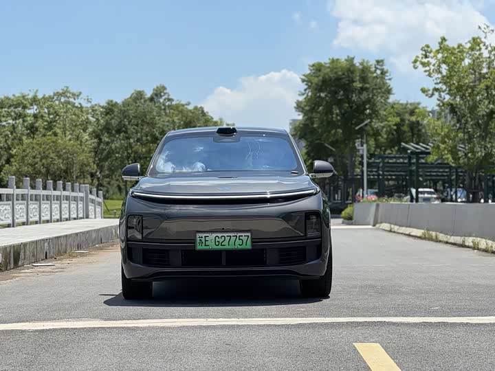 Li Auto L8