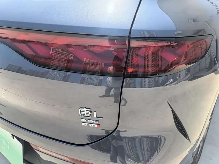 BYD Tang L