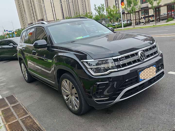 Volkswagen Talagon 530 V6