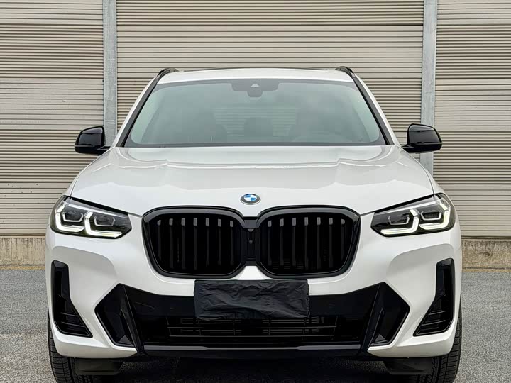 BMW X3 xDrive30i Leading M Night Package Facelift